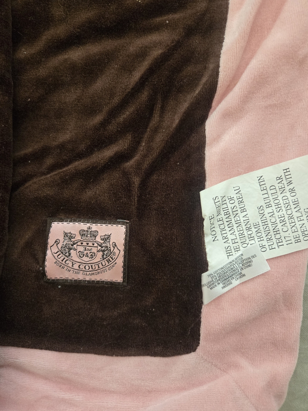 Y2K Vintage Juicy Couture Brown & Pink Travel Velvet Throw w/Cover - Picture 4 of 4